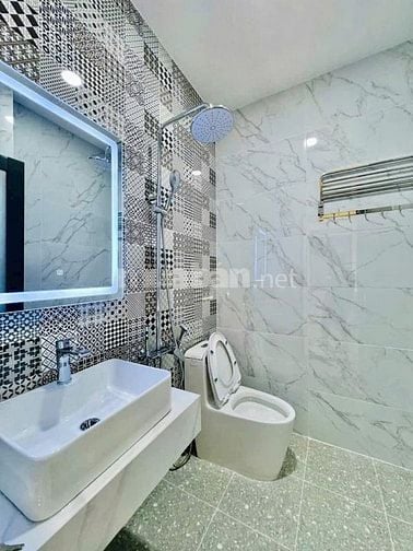 Chốt nhanh kẻo mất nhà Trần Văn Đang. Dt 81m2, nhà 4tầng, HĐT 28Tr/Th.