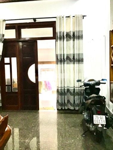 Cho thuê nhà mặt tiền tiện kinh doanh hoặc ở