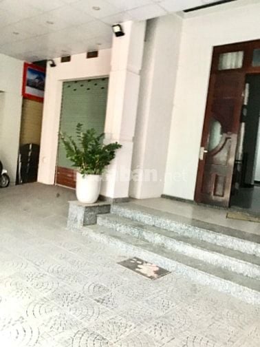 Cho thuê nhà mặt tiền tiện kinh doanh hoặc ở