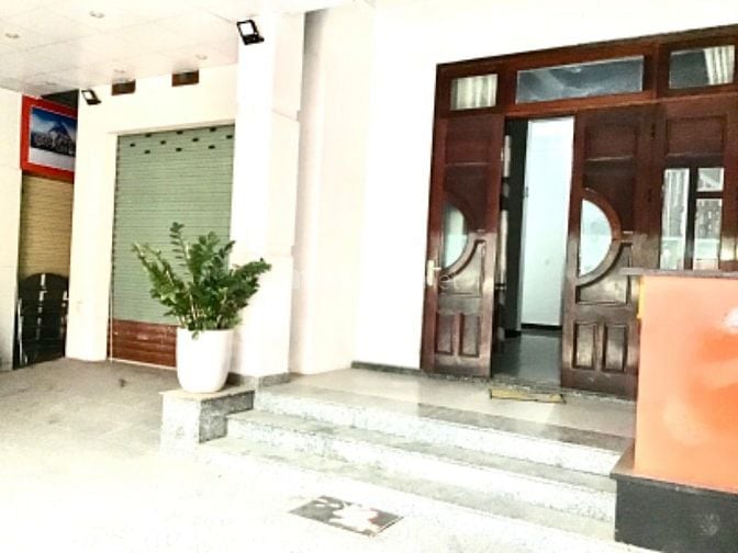 Cho thuê nhà mặt tiền tiện kinh doanh hoặc ở