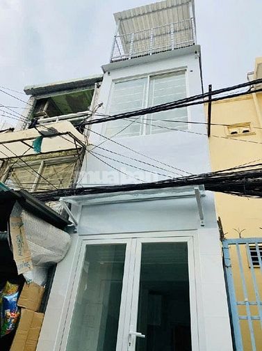 Nhà nhỏ xinh 3 tầng 2,1 Tỷ, 14m2, Gần chùa Kiều Đàm, Q.7