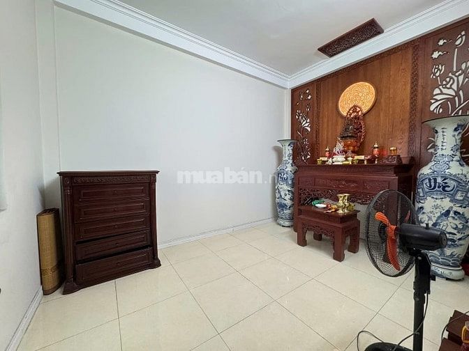 Nhà phân lô vuông đét, vỉa hè, ô tô tránh, kinh doanh đa ngành nghề
