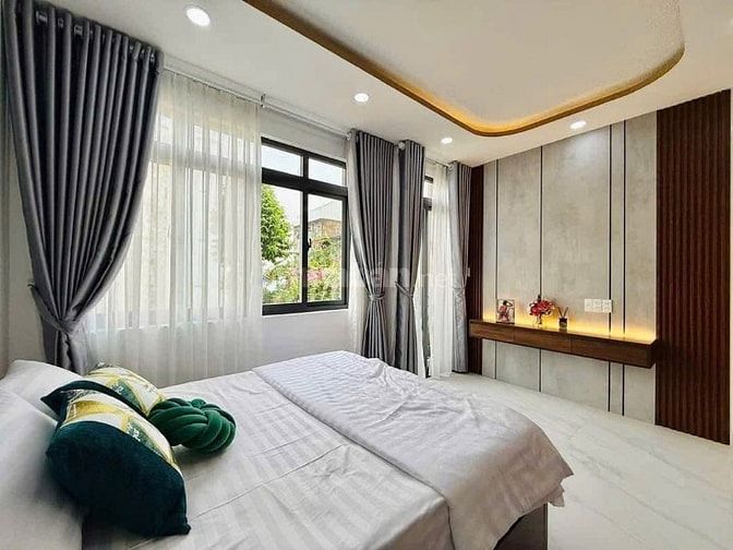 Đi nước ngoài định cư bán gấp nhà ở đường Tháp Mười, phường 2, quận 6,