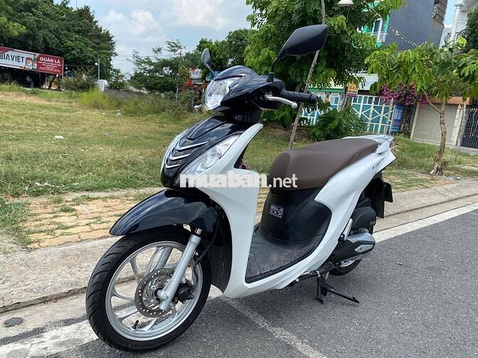 vision 2024 màu trắng đã đi 500km