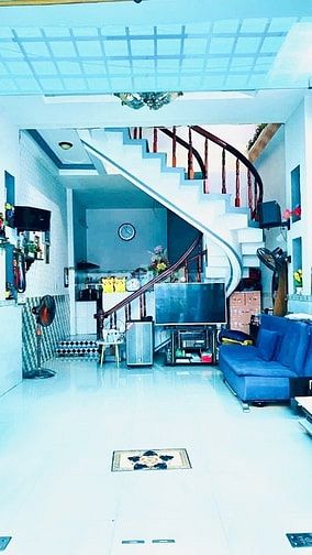 Bán Nhà Mặt Tiền, Ngay Chợ Tân Hương, Tân Phú, 63M2, 3 Tầng,Chỉ 8.x Ty