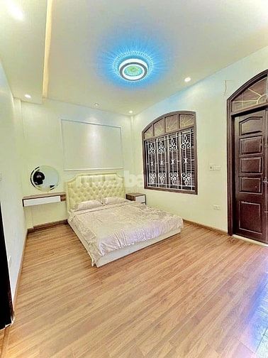 Bán nhà ngõ 281 phố Trương Định, 38m2, 4 tầng, mặt tiền 4,5m, 6,2 tỷ.