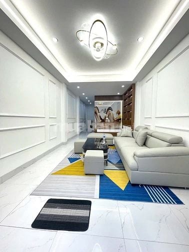 Cần bán nhà Trịnh Đình Cửu - 38mx6 Tầng Thang Máy -Cách Ô Tô 15m- 8 Tỷ