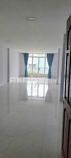 Cho Thuê Nhà Mặt Tiền Nguyễn Trãi, P11, Quận 5, Kinh doanh Sầm uất Q5