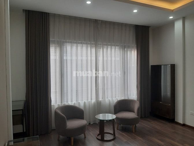Bán nhà khu vực Xuân La, Nguyễn Hoàng Tôn 32m2 x 4,5 tầng giá 6ty7