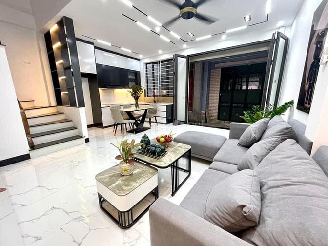 Bán nhà phố Vĩnh Hưng - Hoàng Mai - Hà Nội DT:50,5m 5 tầng sổ riêng