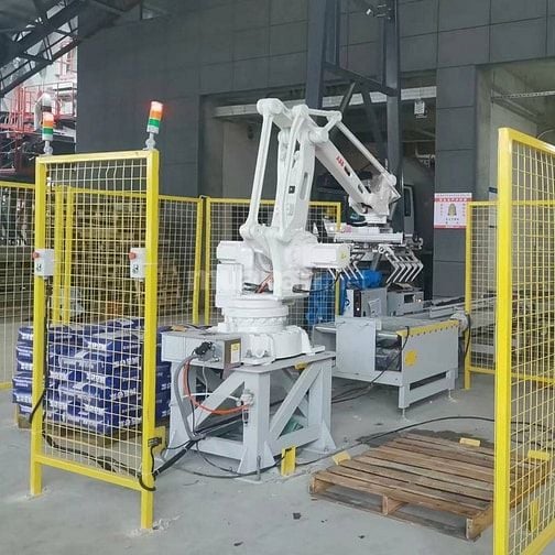 Bán robot tay gắp IRB 460 kết hợp cùng hệ thống đóng bao