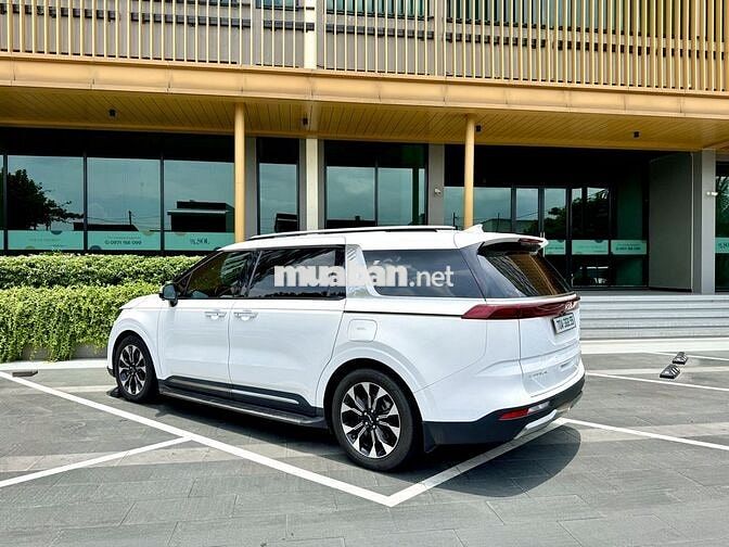 Kia Carnival 2022 Signature 2.2D - 55000 km