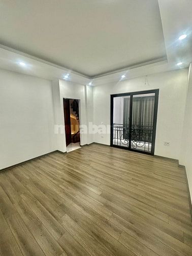 NHÀ ĐẸP ĐỦ CÔNG NĂNG PHỐ LÊ THANH NGHỊ - ĐÔNG ĐÚC TẤP NẬP - TRUNG TÂM