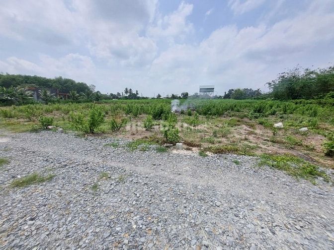 132 m2 thổ cư. Đường thông. Gần nhựa. Dân đông. 430tr 