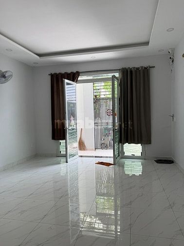 Bán Gấp  Nhà Khu Phân Lô Kiều Đàm ,Quận 7,Ngang Rộng 5m ,Nhĩnh 9 Tỷ. 