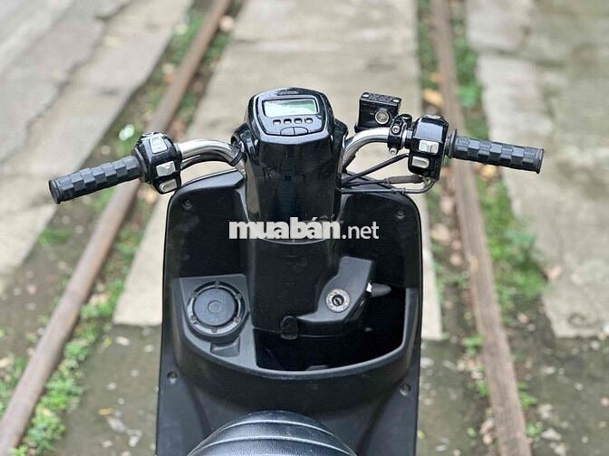 Em cần bán Yamaha Cuxi do ko dùng đến xe nữa ạ