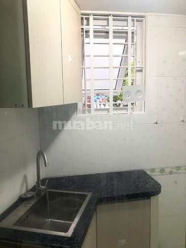 Tôi cho thuê phòng số 12/64/67 Thái Thịnh, gồm 1 phòng ở + wc và bếp