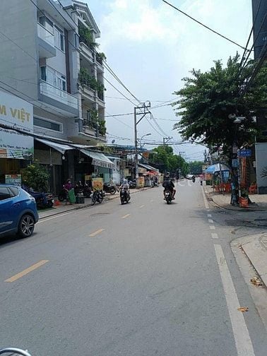 Nhà 3 mặt phố bao đẹp tại Nguyễn Hữu Tiến-Tân Phú, 220 tỷ, 2900m2