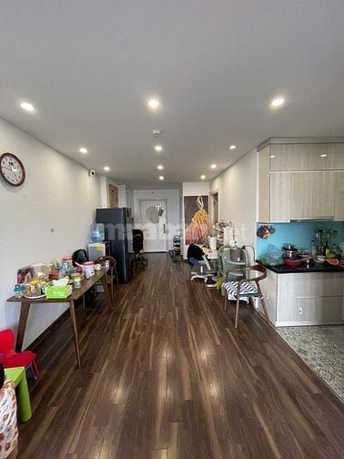 Chính chủ cần bán CCCC Eco City,Việt Hưng, bc đông nam, tầng trung đẹp