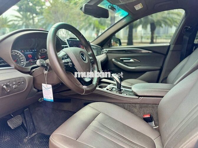 Vinfast Lux A Plus 2021 - Màu đen - 6v7km