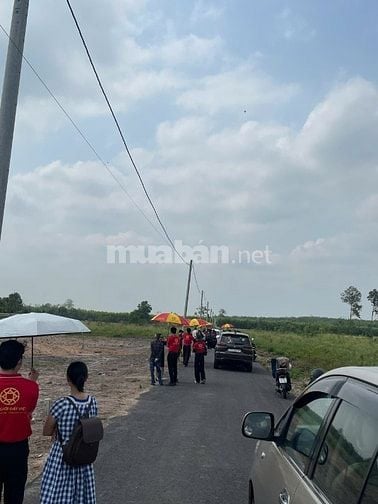 Trừ Văn Thố Bàu Bàng giá 566 triệu sổ cầm tay 