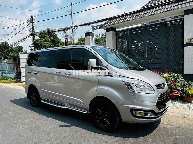 Ford Tourneo 2019 Titanium 2.0- ngay chủ sử dụng
