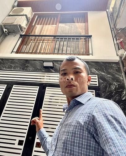 HƠN 4 TỶ XÍU - NHÀ NGỌC LÂM  - CÓ BÁC NÀO MUỐN MUA NHÀ 100% DÂN  XÂY 