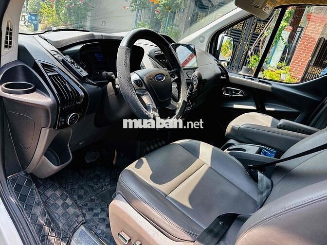 Ford Tourneo 2019 Titanium 2.0- ngay chủ sử dụng