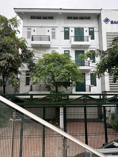 BÁN NHÀ MẶT PHỐ VIP HOÀNG CẦU – 120M2 X 5 TẦNG THANG MÁY – CHỈ 60 TỶ