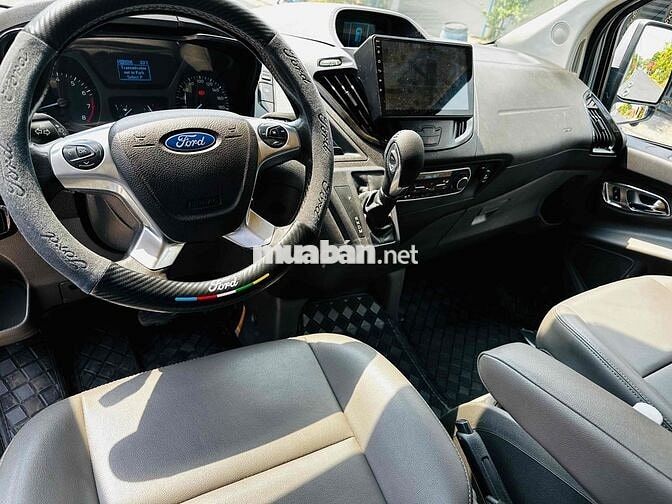 Ford Tourneo 2019 Titanium 2.0- ngay chủ sử dụng