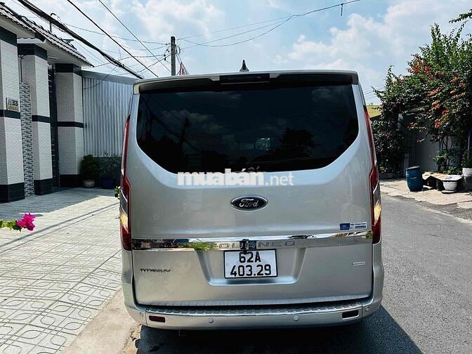 Ford Tourneo 2019 Titanium 2.0- ngay chủ sử dụng
