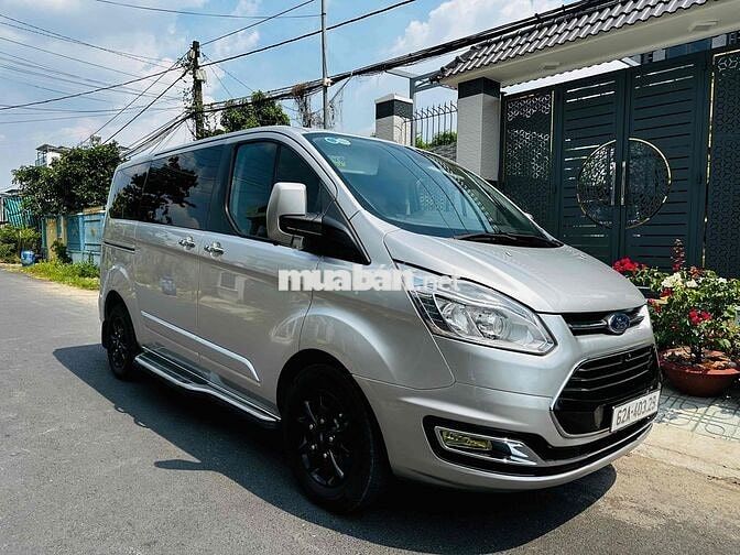Ford Tourneo 2019 Titanium 2.0- ngay chủ sử dụng