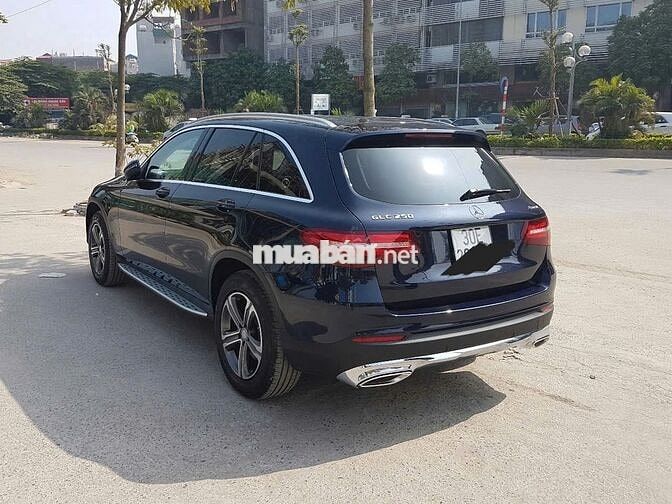 Mercedes Benz GLC 2016 250 4MATIC - 100000 km