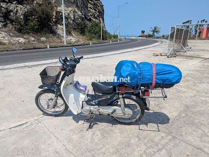 selling two 50cc Honda Cubs