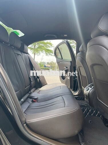 VinFast Lux A2.0 2021 chạy có hơn 2 vạn km MỚI LẮM