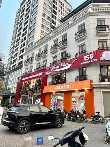 NGUYỄN SƠN - PHÂN LÔ - DÂN XÂY - HƠN 7 TỶ XÍU - 4 PHÒNG NGỦ