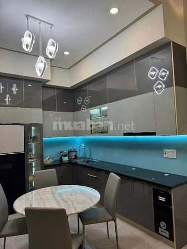 Giá siêu tốt! Nhà đẹp DT 60m2 Hoàng Hoa Thám – Hẻm xe hơi, gần sân bay