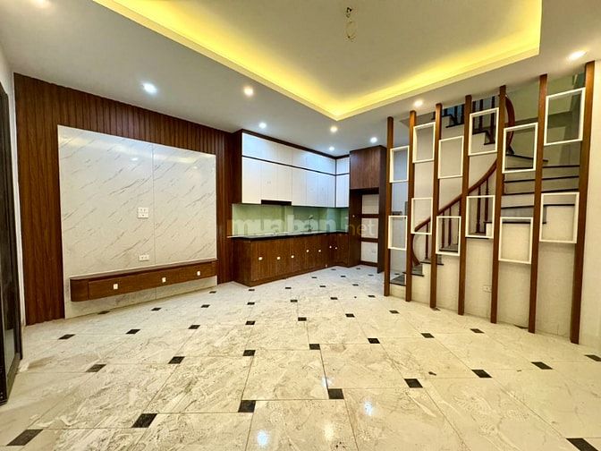 PHƯỜNG LIÊN MẠC - NHÀ ĐẸP MỚI KOONG - HAI MẶT THOÁNG -  BÃI GỬI XE Ô T