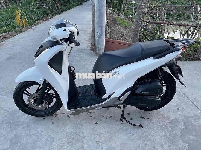 Cần bán sh 150 cbs 1 chủ chạy 1v5 lốp zin theo xe