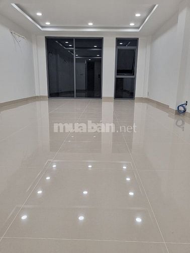Nhà đẹp 4 tầng thang máy,sàn suốt,đường ô tô10m,gần Lương Định Của 