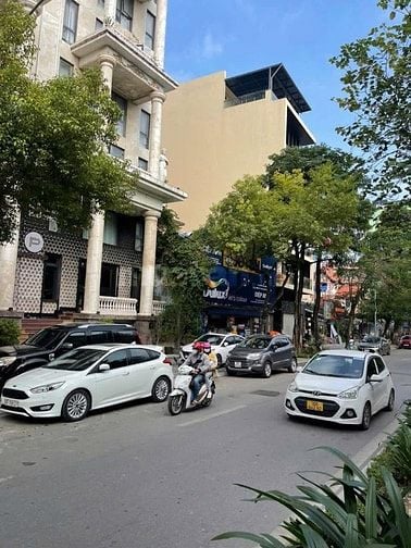 Bán gấp lô đất ngõ 535 Lạc Long Quân DT 283m, Mt 13m, Giá 55.5 tỷ