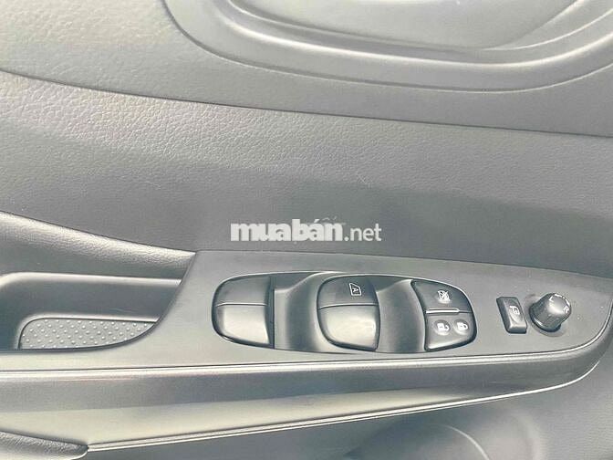 Bán tải 2 cầu số tự động NISSAN NAVARA PRO4X 2022
