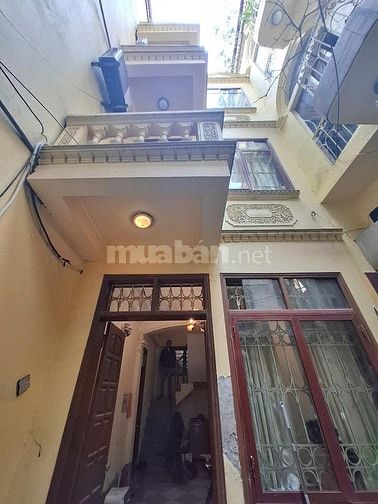 7.95 tỷ có nhà Đỗ Thuận, HBT,49m 3 tầng, ngõ 3 gác, gần oto