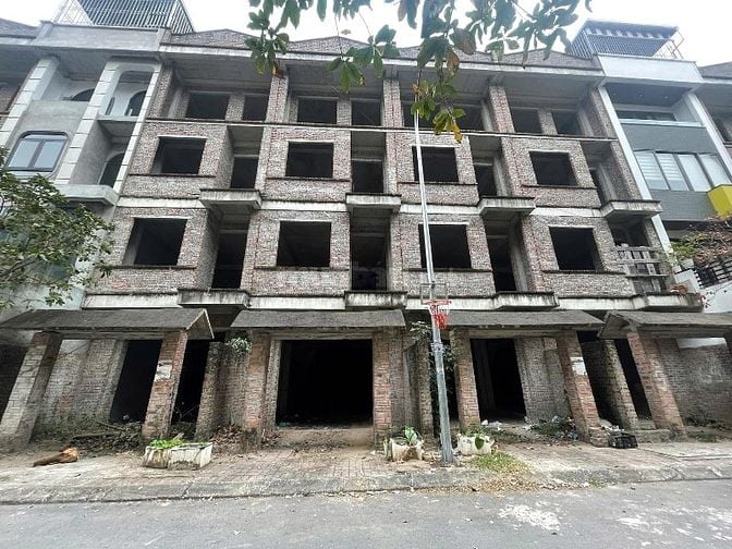 Chính chủ cần bán nhà LK Lộc Ninh TT Chúc Sơn Chương Mỹ Hà Nội