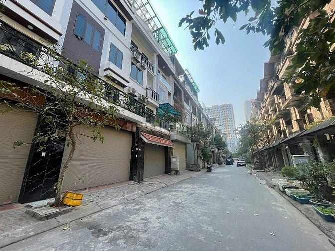 Chính chủ cần bán nhà LK Lộc Ninh TT Chúc Sơn Chương Mỹ Hà Nội