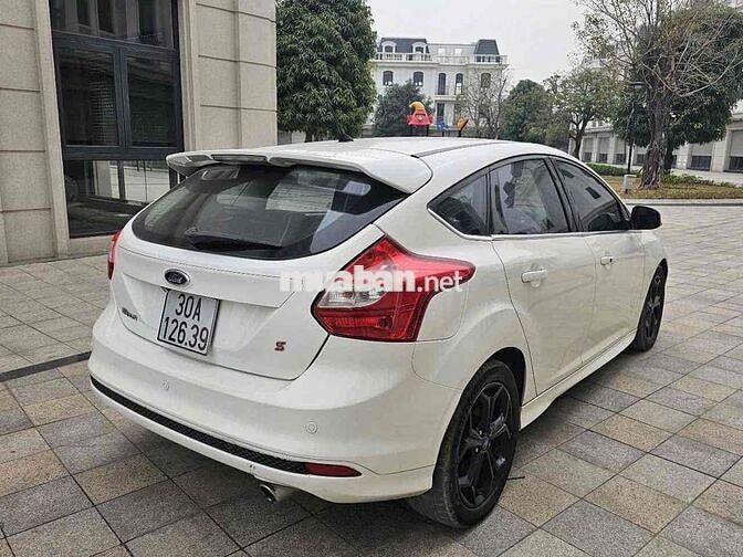 Ford Focus 2014 Sport 2.0 AT - 120000 km