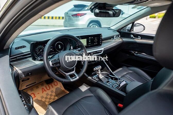 Kia K5 premium  Sx 2022