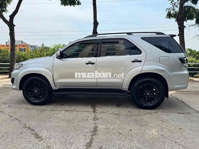 Toyota Fortuner 2013 2.7V 4x4 - 128000 km