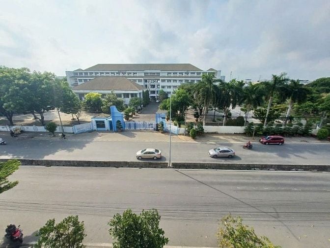 Bán Đất Vị Trí Vô Cùng Đẹp Đối Diện Công Viên Lớn.