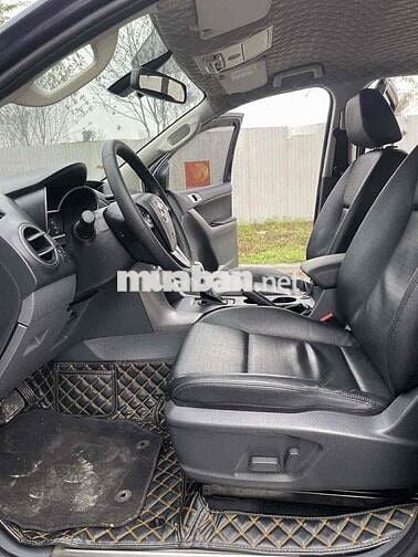 Mazda BT 50 2020 Luxury 2.2L 4x2 AT - 80000 km